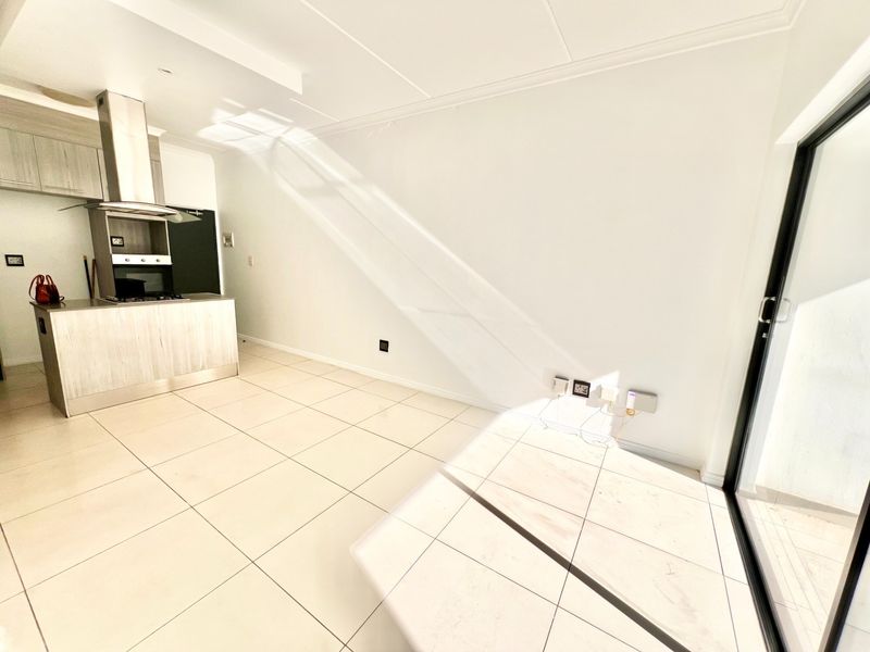 Modern Ground Floor Carlswald, Midrand. - Photo 10