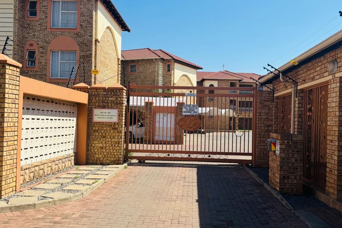 Apartment For Sale in Vanderbijlpark SE 2, Vanderbijlpark SE, Vanderbijlpark - Photo 4