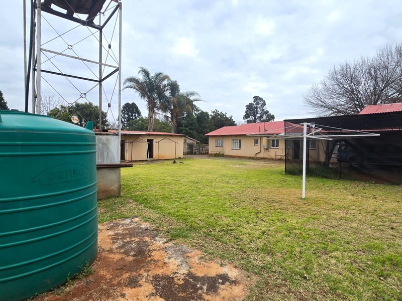 Renovator's Dream with Flatlet, Borehole and Endless Potential - Photo 6