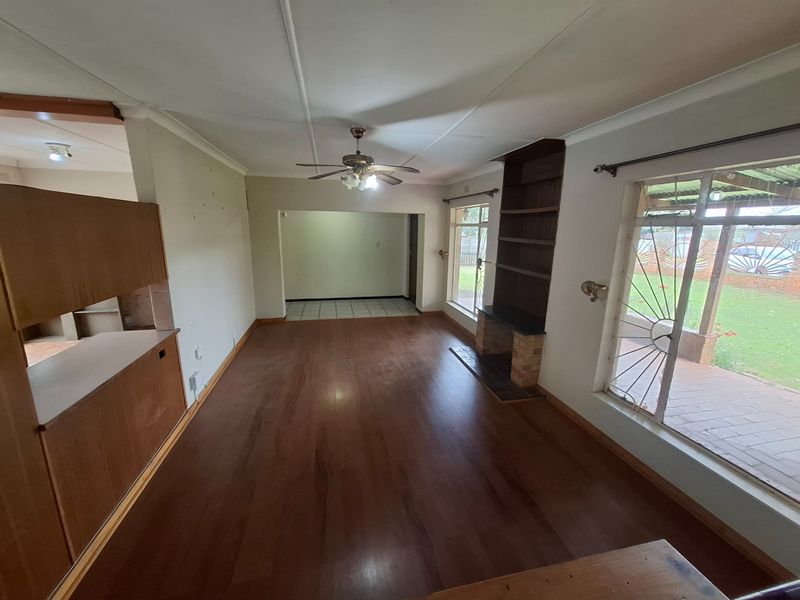 Renovator's Dream with Flatlet, Borehole and Endless Potential - Photo 9