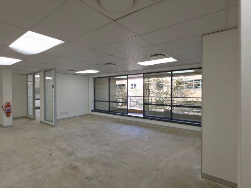 Commercial Property To Rent in Brooklyn, Pretoria - Photo 7