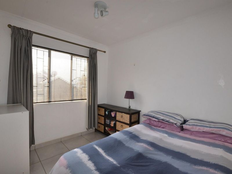 Stunning 2 Bedroom 2 Bathroom Duplex Townhouse in Aloe Place to Rent - Photo 6