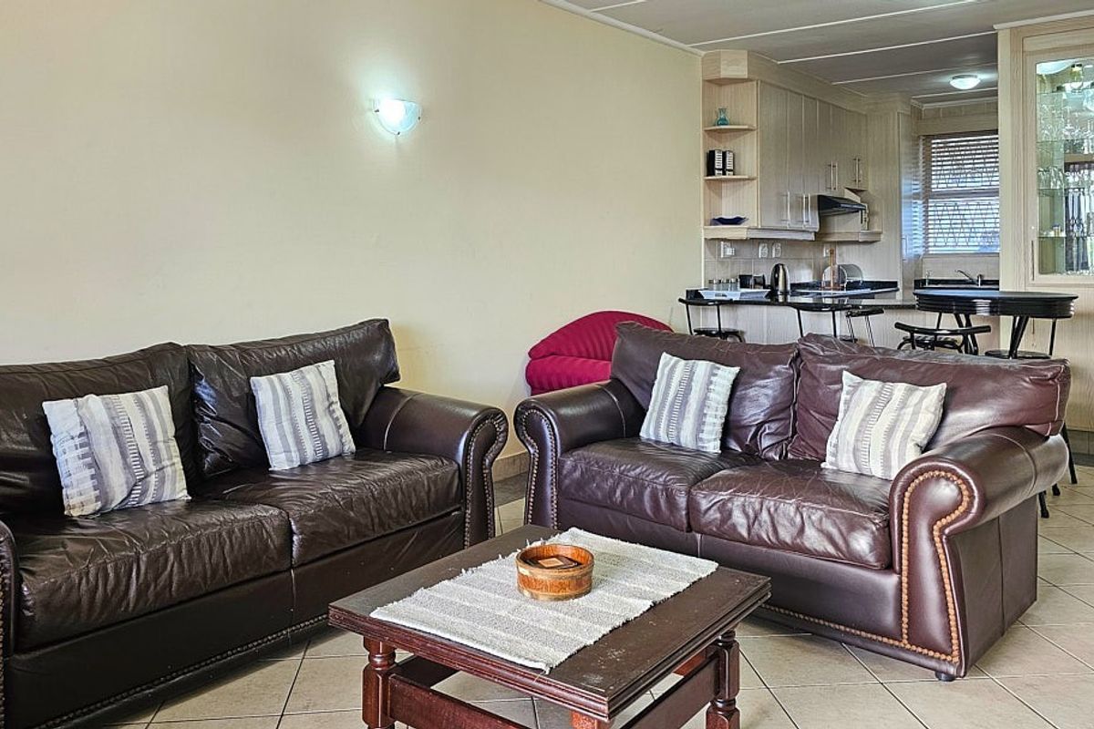 2 Bedroom Beachfront Bliss, Stunning Sea Views - Photo 4