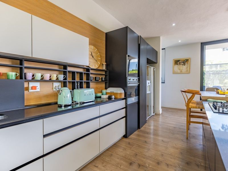 House For Sale in Waterkloof, Pretoria - Photo 4