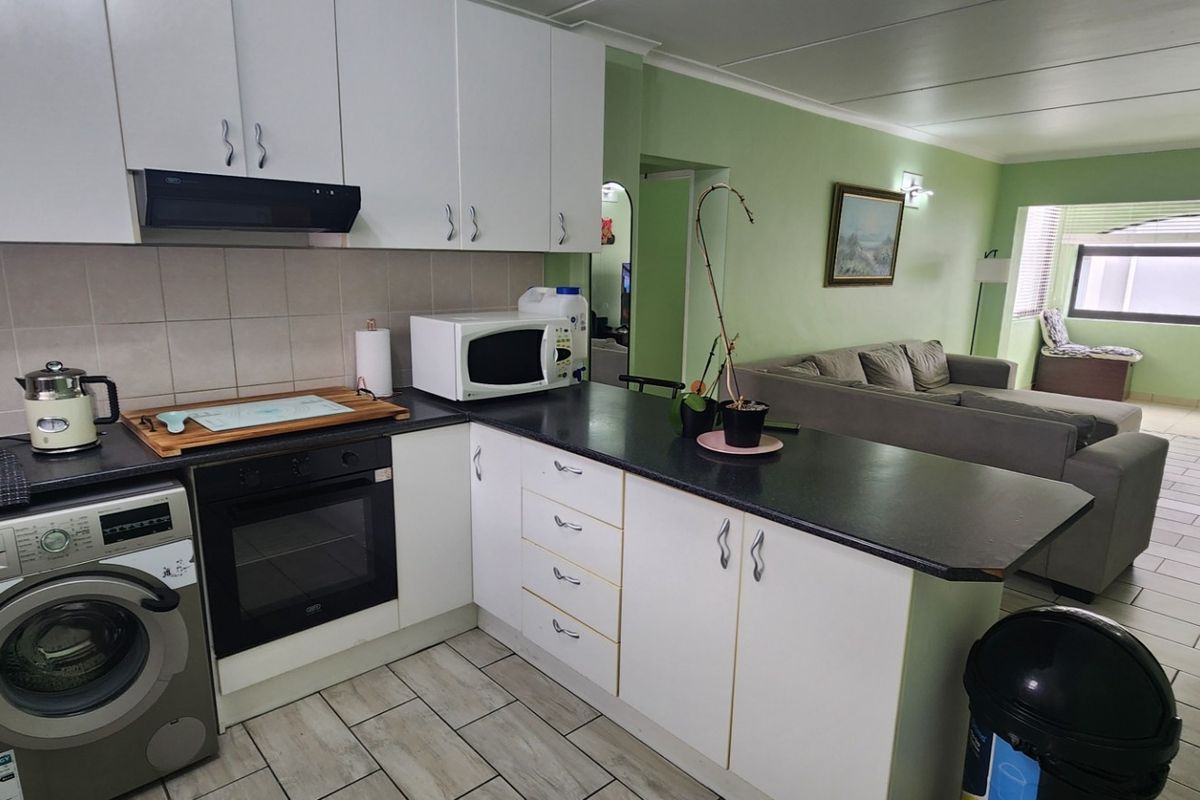 2 Bedroom Apartment to Rent in Aroma Park Village - Photo 3