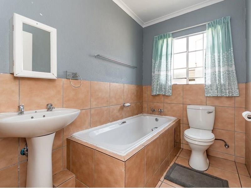 Exclusive 3-Bedroom Cluster Home in Secure Estate | Ideal for Professionals - Photo 9