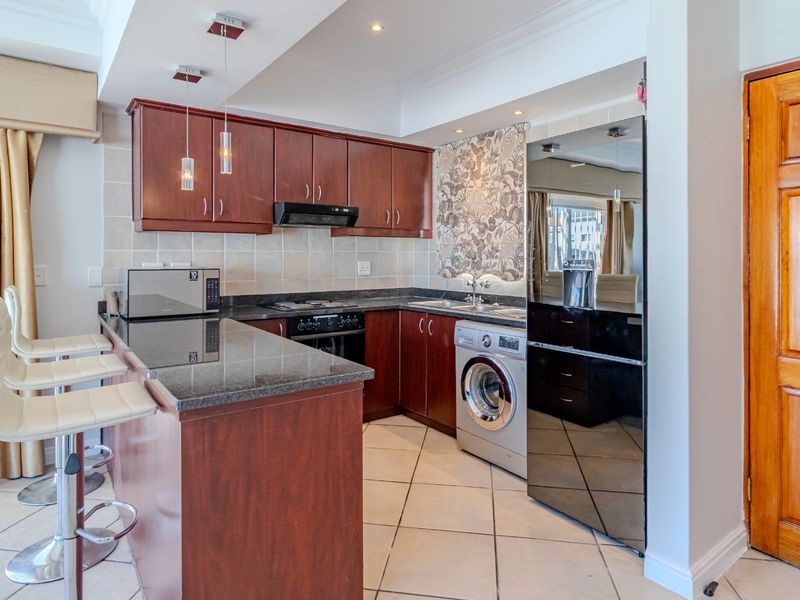 Luxury Waterfront Living - Spacious 3 Bedroom Apartment with Study in Prestigious Tyger Waterfront - Photo 10
