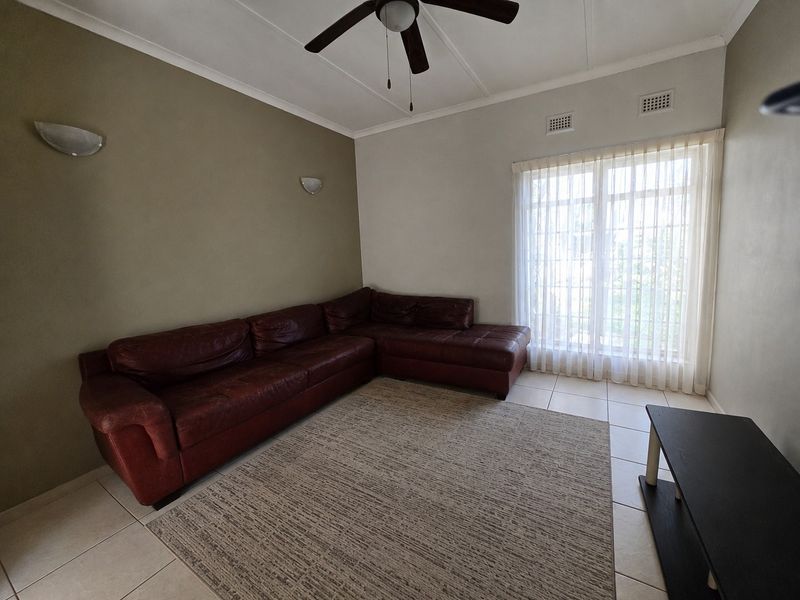 Loads of possibilities in this Meerensee home - Photo 7