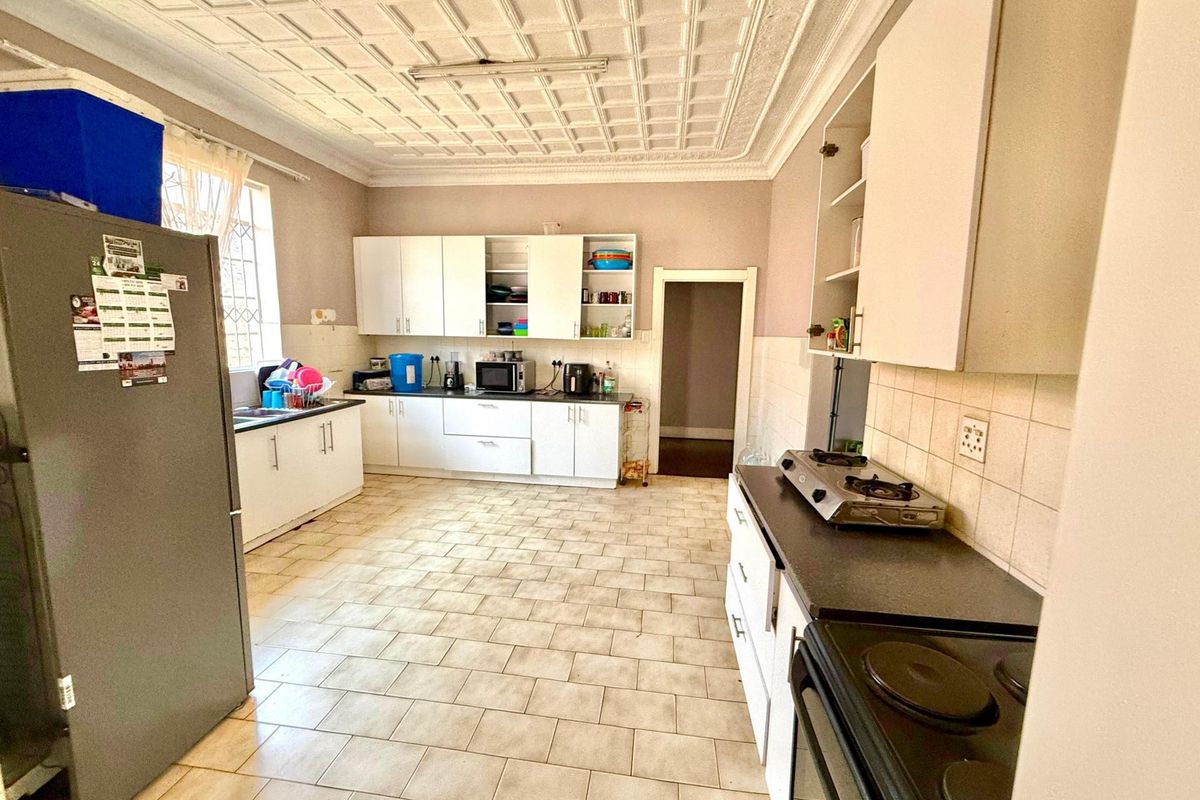 House For Sale in Turffontein Johannesburg Gauteng - Photo 3