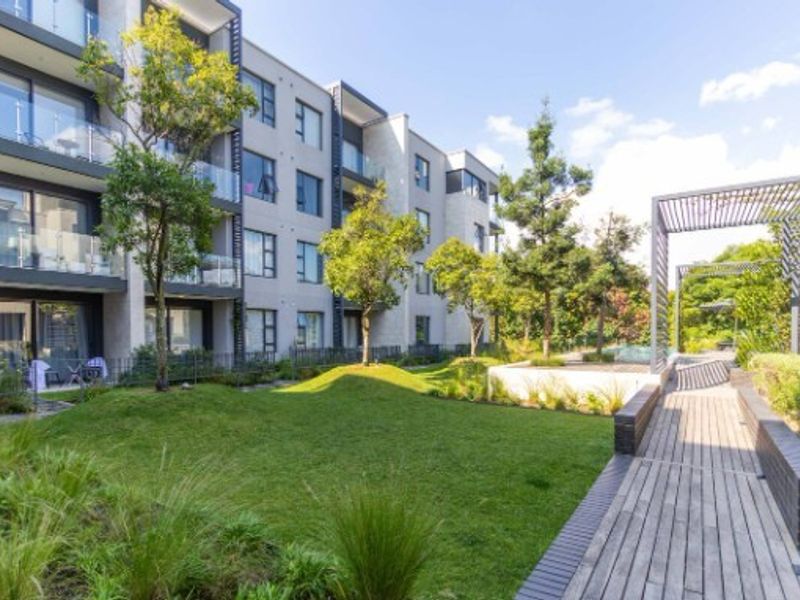 2 Bed Fully Furnished Apartment for Rent in Houghton - Photo 2