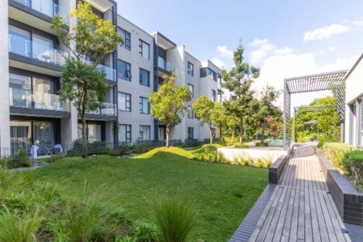 2 Bed Fully Furnished Apartment for Rent in Houghton - Photo 2