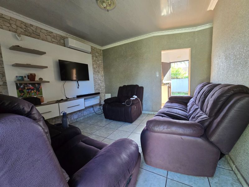Just what you have been waiting for!! Buy now to start investing - Photo 2
