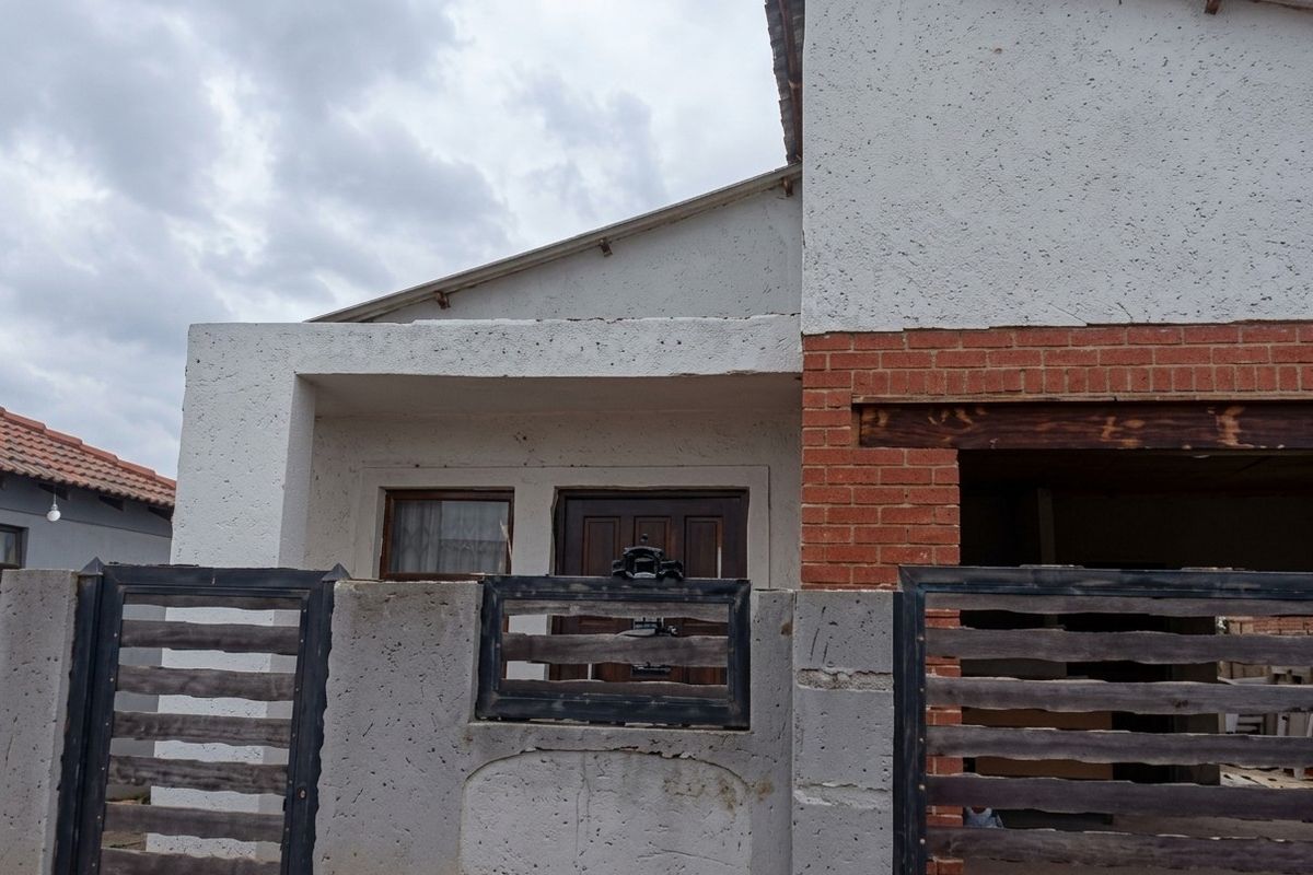 House For Sale in Nellmapius, Pretoria - Photo 3