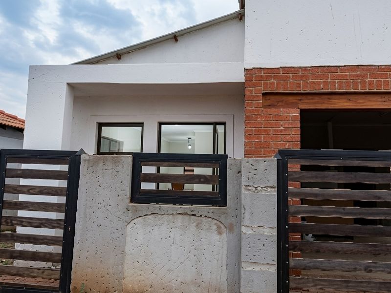 House For Sale in Nellmapius, Pretoria - Photo 7
