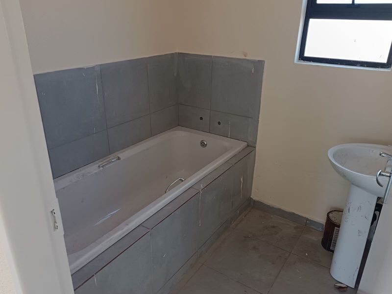 Brand New development houses available for Sale !!! Any size you want !!! - Photo 8