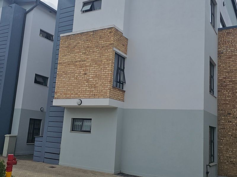ONE BEDROOM APARTMENT WITH GOOD TENANT - GOOD RENTAL INCOME!! - Photo 4