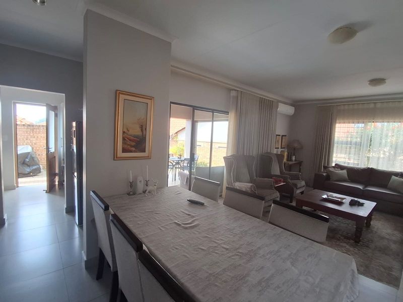 Immaculate 3-bedroom home in the Heart of Bateleur Estate, Nelspruit - Photo 8
