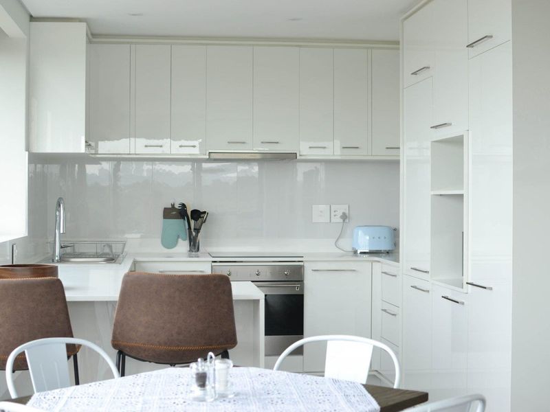 Apartment For Sale in Rosebank Johannesburg Gauteng - Photo 1