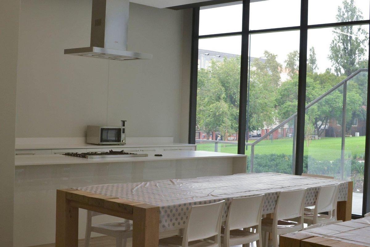 Apartment For Sale in Rosebank Johannesburg Gauteng - Photo 5
