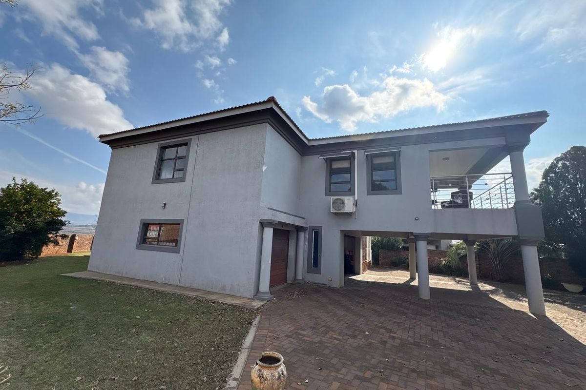 House For Sale in Amiel Park, Newcastle, KwaZulu Natal - Photo 3