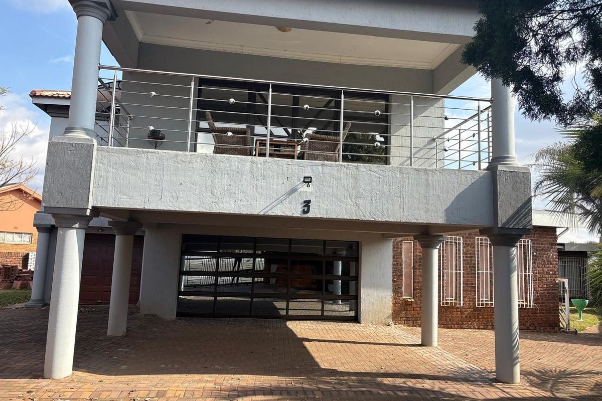 House For Sale in Amiel Park, Newcastle, KwaZulu Natal - Photo 2