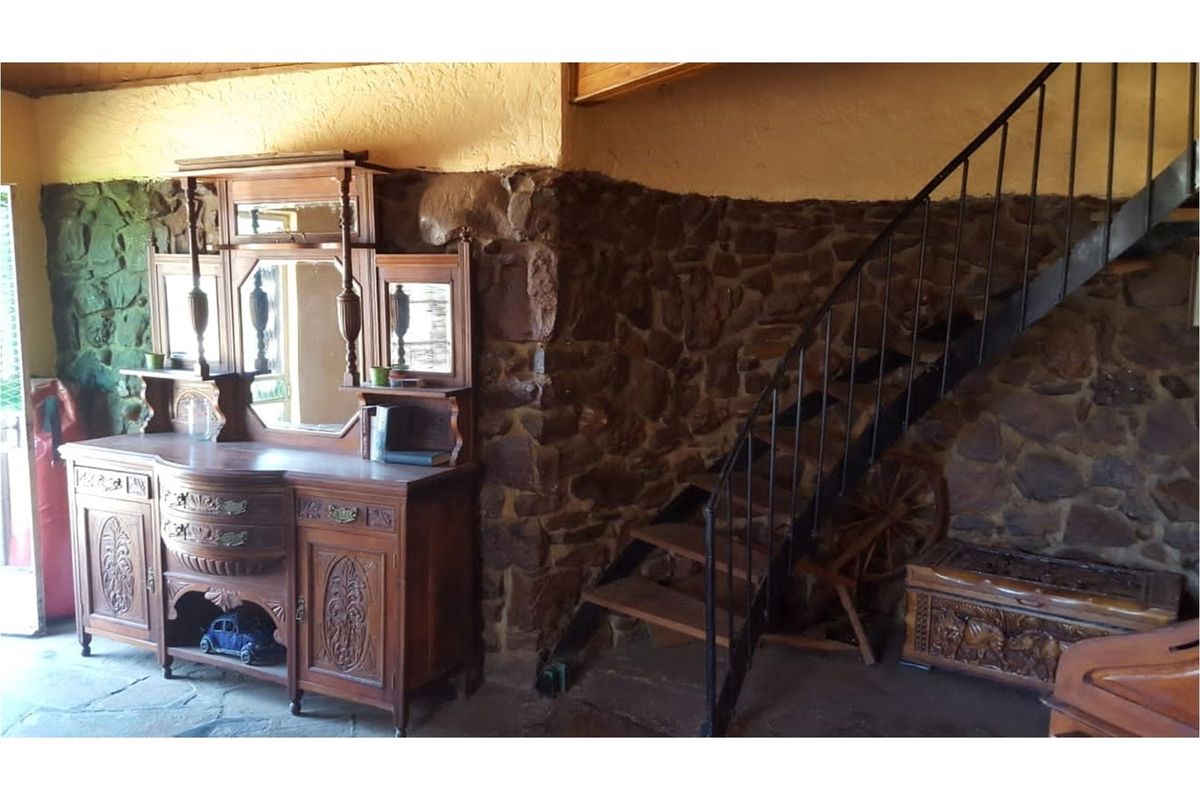 5 Bedroom House Plus Rondavel on lovely 23 Ha Farm - Photo 5
