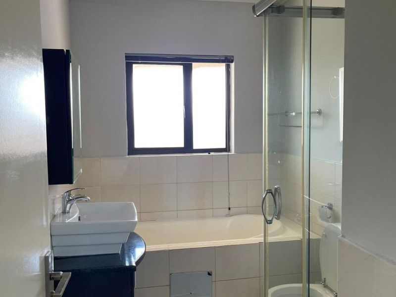 Two bedroom, two bath available to Rent in Noordwyk, Midrand - Photo 9