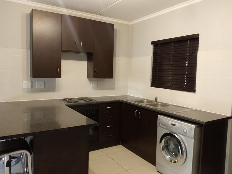 Two bedroom, two bath available to Rent in Noordwyk, Midrand - Photo 4
