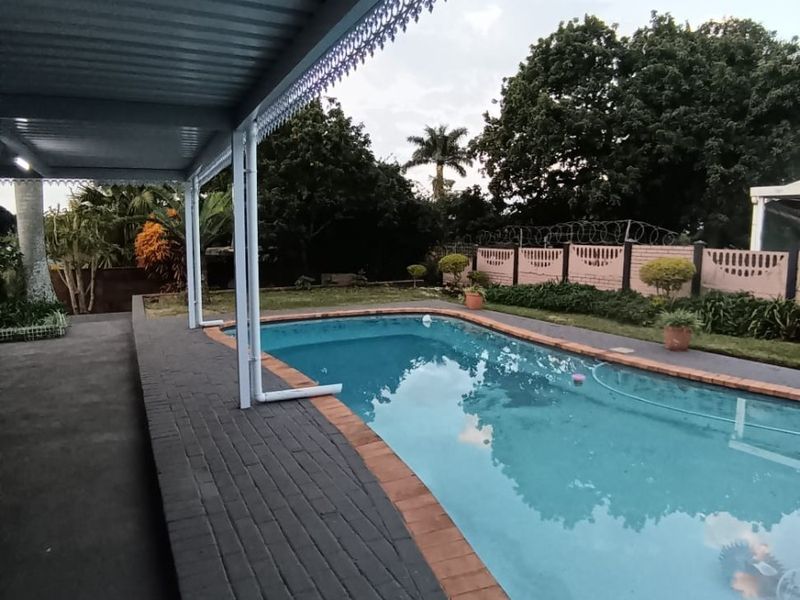 Beautiful 4-Bedroom House For Sale in Grantham Park, Empangeni, KwaZulu Natal - Photo 3