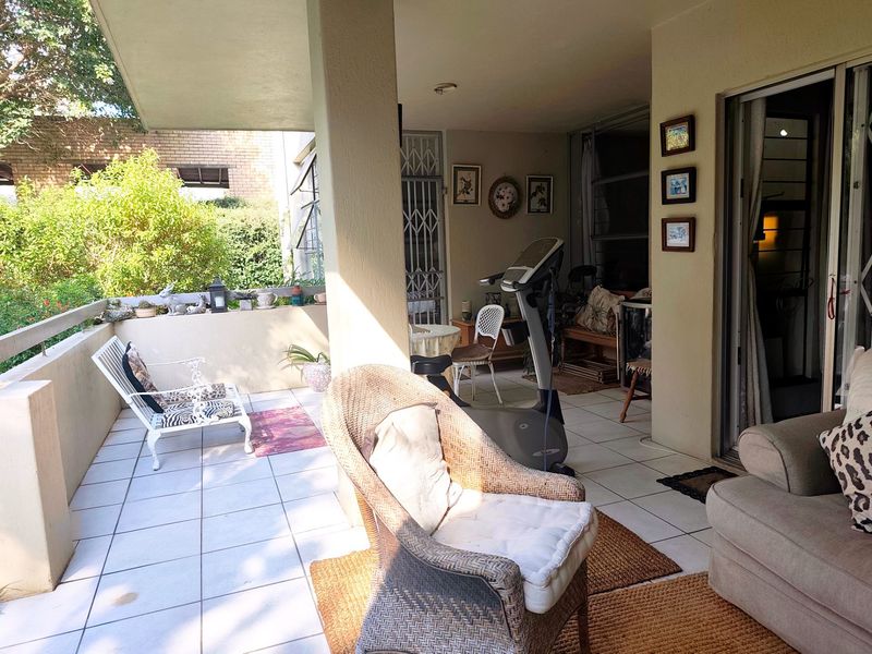 Apartment For Sale in Sandton Central, Sandton - Photo 1