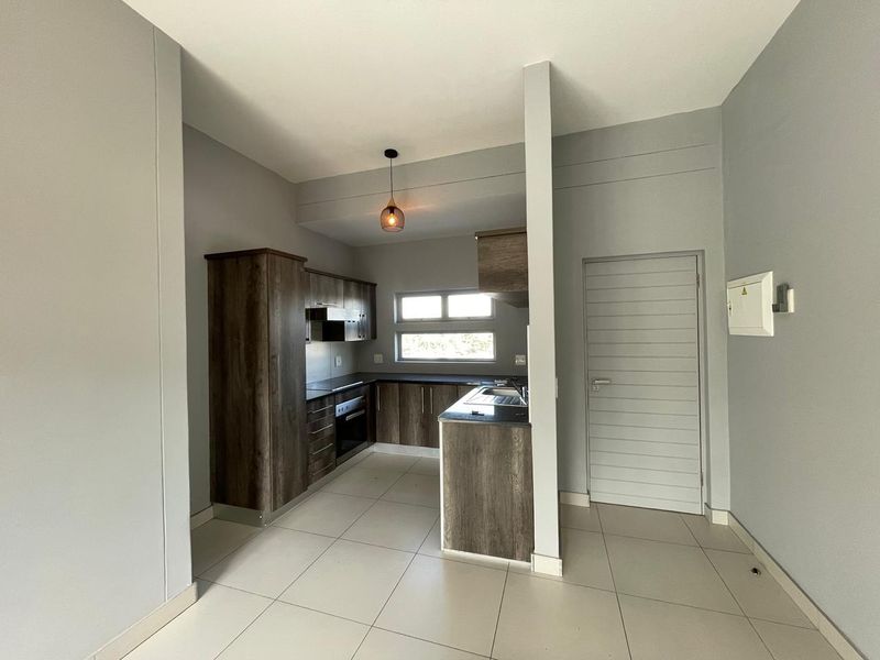 1 Bed 1 Bath Investment property - Photo 1