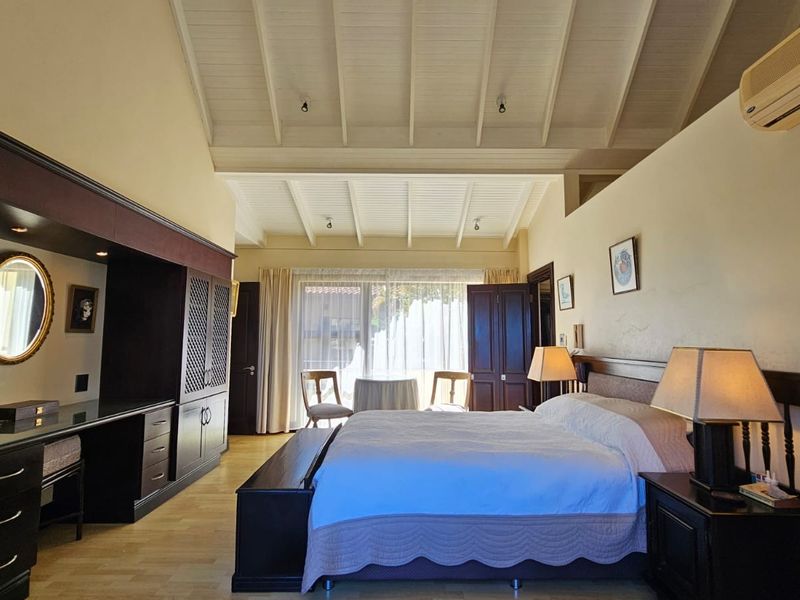 Magnificent Balinese-Inspired Coastal Residence with Panoramic Views in Zimbali - Photo 8