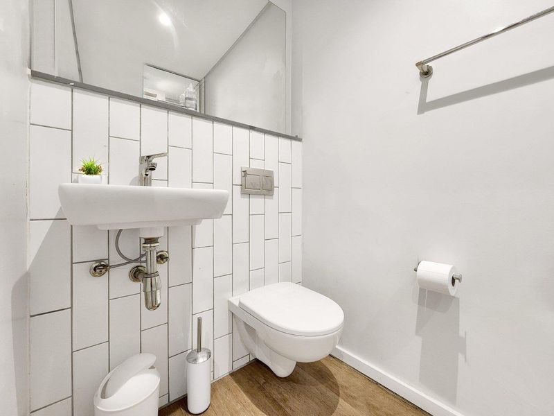 Furnished income investment in Woodstock - Photo 5