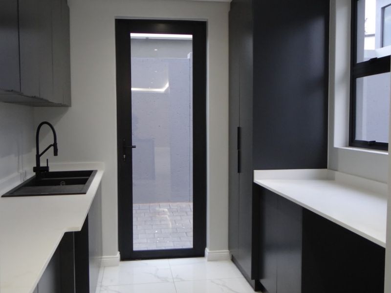 4 bedroom House For Sale in Fountainbrook Estate, Midstream Estate, Centurion - Photo 10