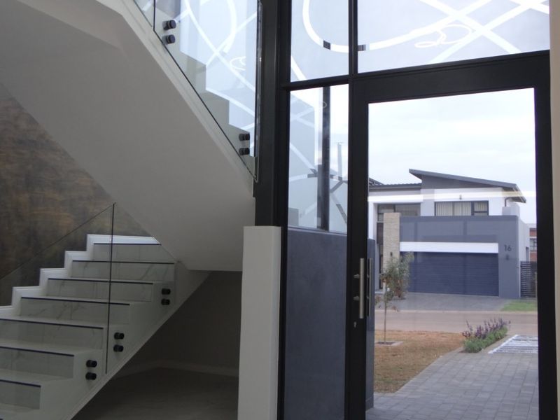 4 bedroom House For Sale in Fountainbrook Estate, Midstream Estate, Centurion - Photo 8