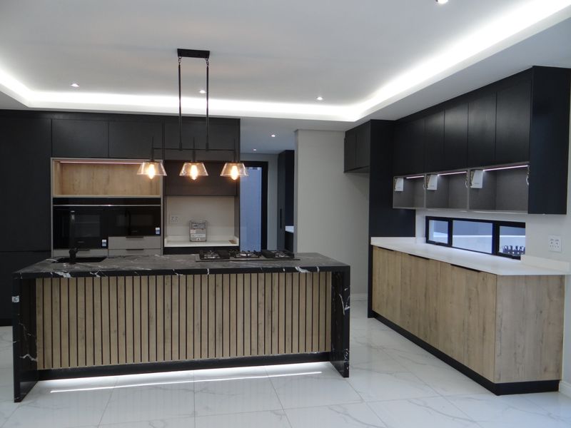 4 bedroom House For Sale in Fountainbrook Estate, Midstream Estate, Centurion - Photo 3