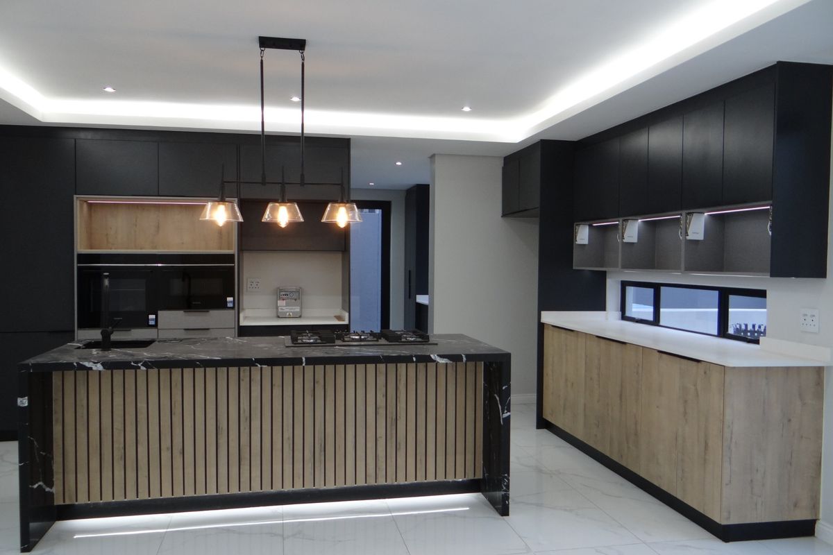 4 bedroom House For Sale in Fountainbrook Estate, Midstream Estate, Centurion - Photo 3
