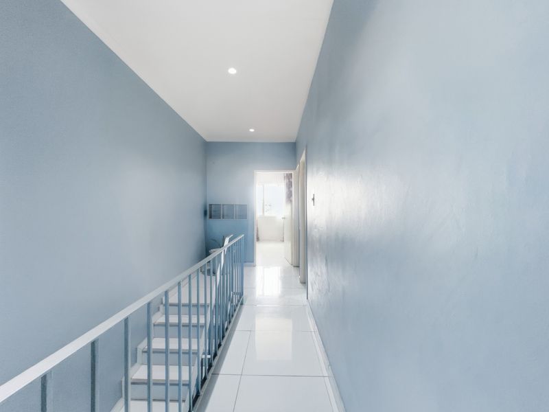 3 Bedroom Townhouse For Sale in Bluff, Durban, KwaZulu-Natal - Photo 9