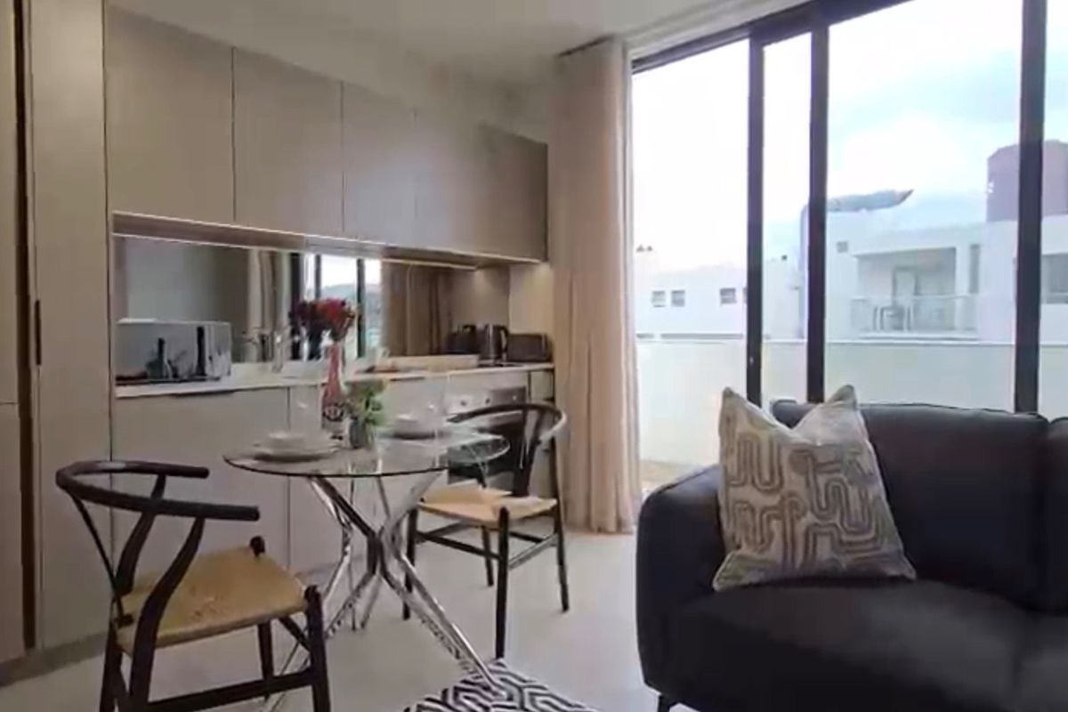 Experience luxury urban living in this beautifully appointed fully furnished 1-bedroom Apartment - Photo 5