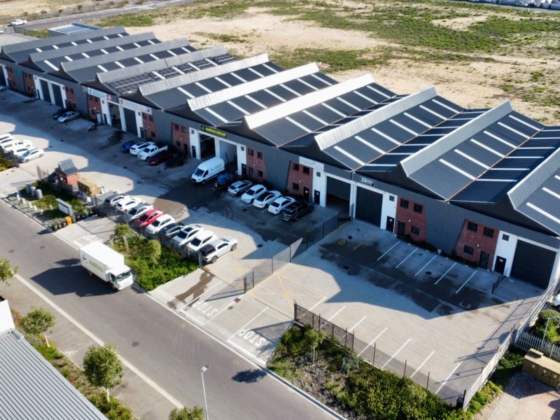 Neat and Secure 420m2 Warehouse To Let in Rivergate Industrial, Cape Town - Photo 1