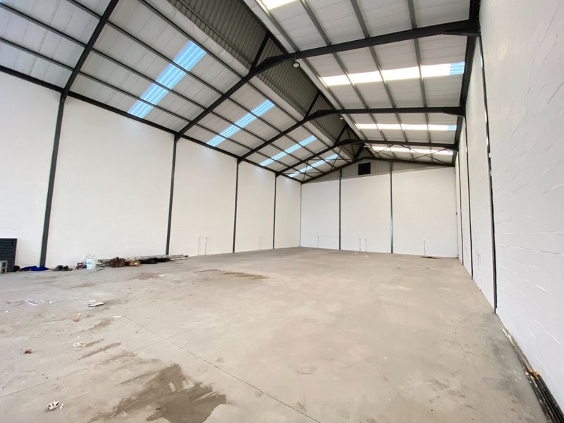 Neat and Secure 420m2 Warehouse To Let in Rivergate Industrial, Cape Town - Photo 3