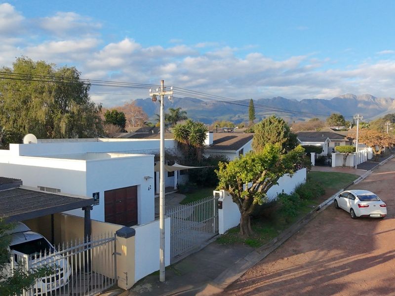 House For Sale in Denneburg, Paarl - Photo 1