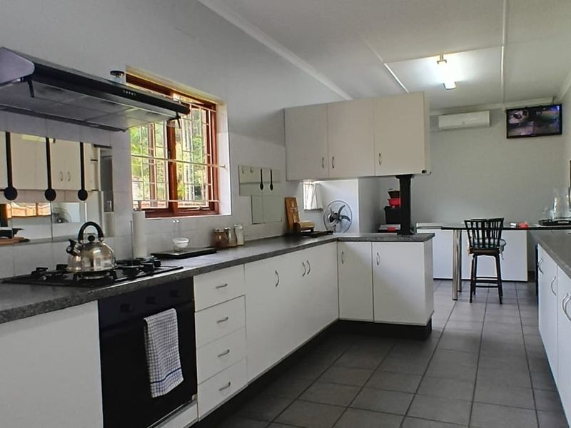 Move in ready 4 Bedroom House for Sale in Kwambonambi, KwaZulu Natal - Photo 2