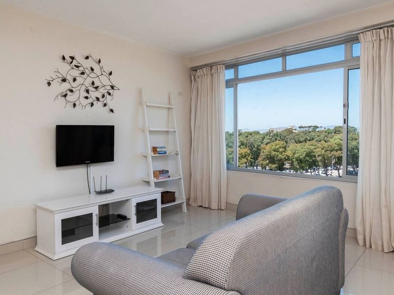 Modern Furnished Studio Apartment with Undercover Parking - Photo 1