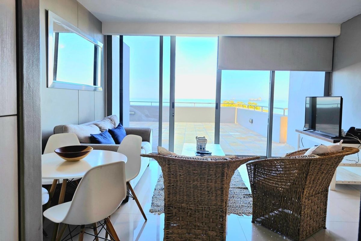 2 BED FULLY FURNISHED BEACHFRONT APARTMENT - Photo 5