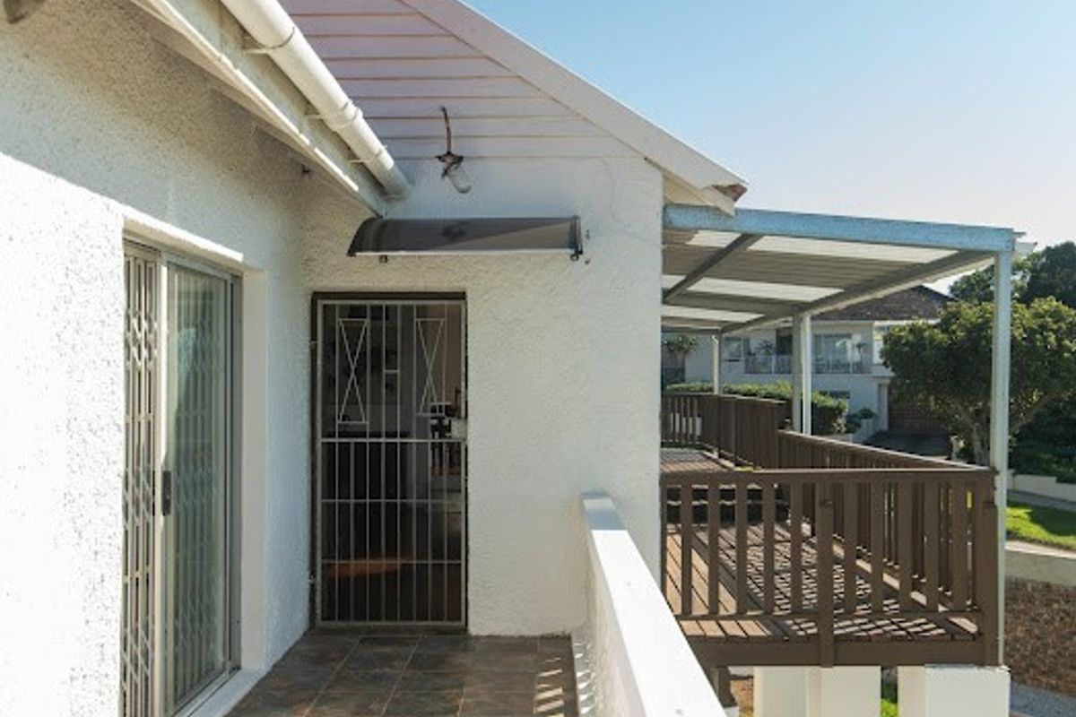 5-Bed Family Home with Pool + Views | Adcockvale - Photo 4