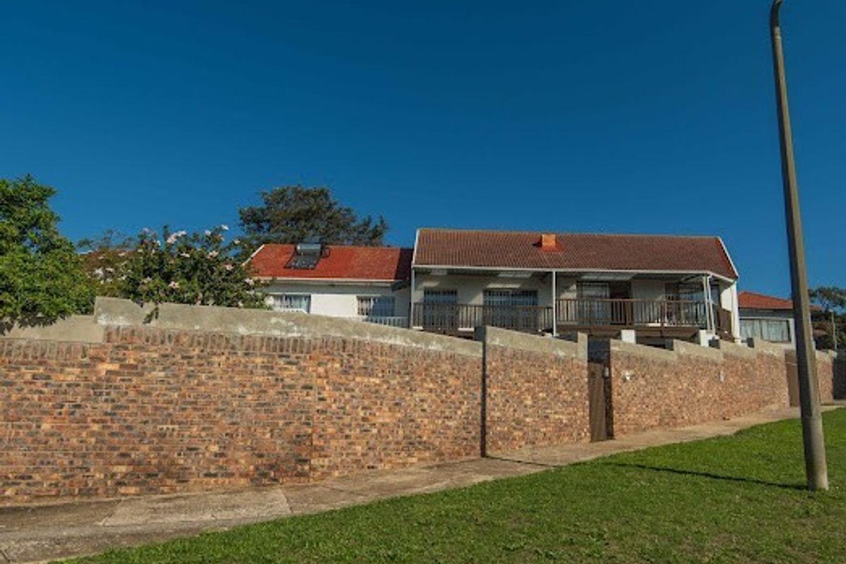 5-Bed Family Home with Pool + Views | Adcockvale - Photo 3