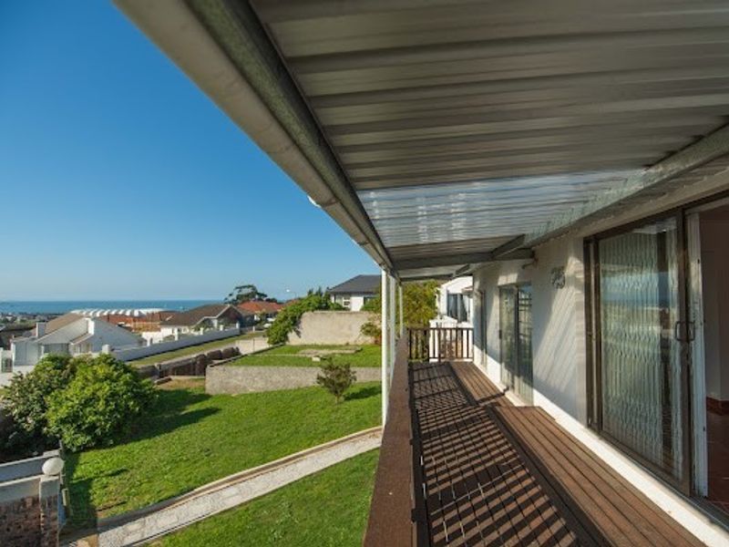 5-Bed Family Home with Pool + Views | Adcockvale - Photo 9