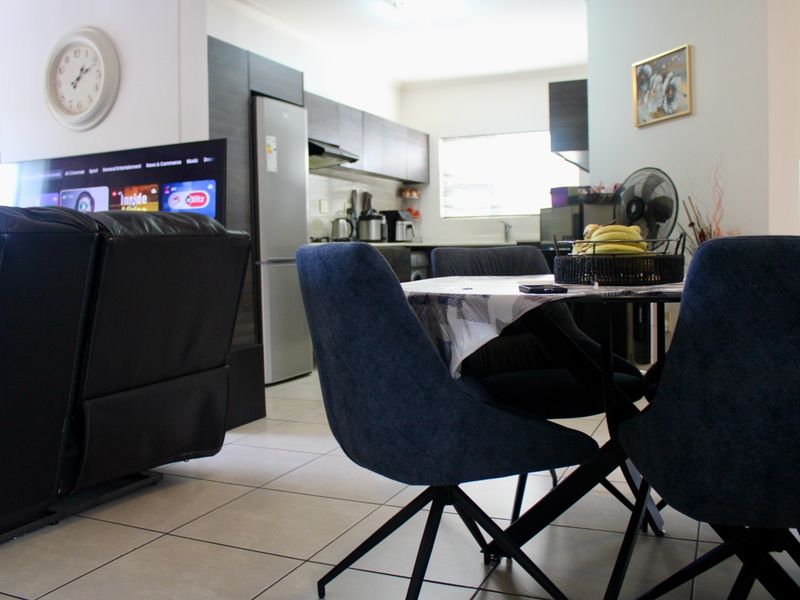 Modern 3-Bed Apartment | Covered Balcony | Gym Access | Pet Friendly - Photo 6