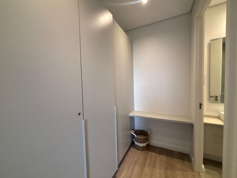 Upmarket 2 bedroom apartment  for sale! - Photo 5